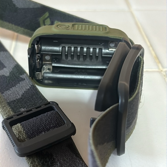 400L Black Diamond Headlamp - Picture 2 of 3